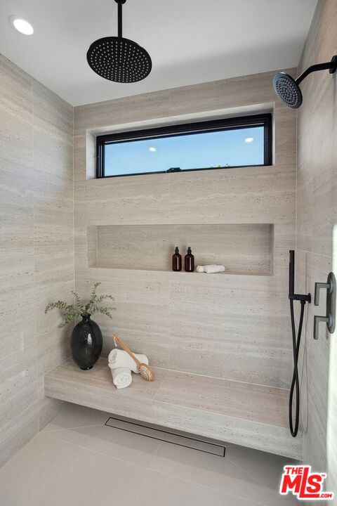 12041 Marine Street, Los Angeles CA: https://media.crmls.org/mediaz/a7d47f01-b213-48af-ba8e-ce2558195e03.jpg