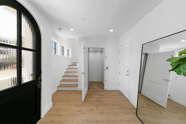Image 4 of 17 For 1025 5th St  