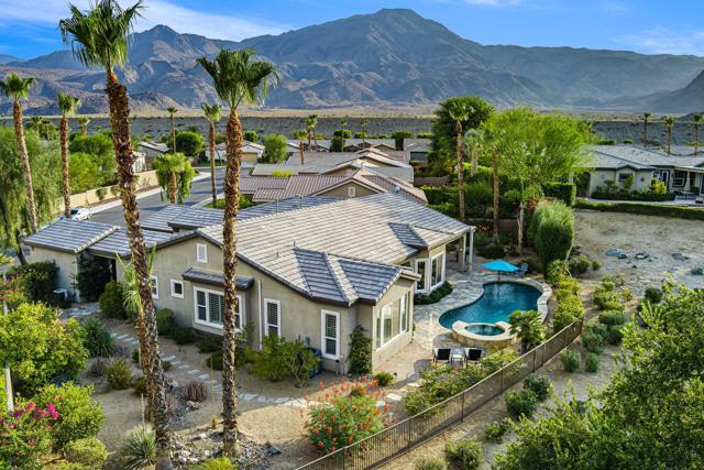 81196 Victoria Lane, La Quinta CA: https://media.crmls.org/mediaz/a7d72cca-7485-41c7-9edb-f6bc505149ea.jpg