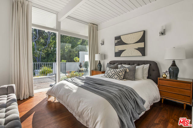 2544 Greenvalley Road, Los Angeles CA: https://media.crmls.org/mediaz/a7d780d9-045a-46db-aa2b-9768c0eaac76.jpg
