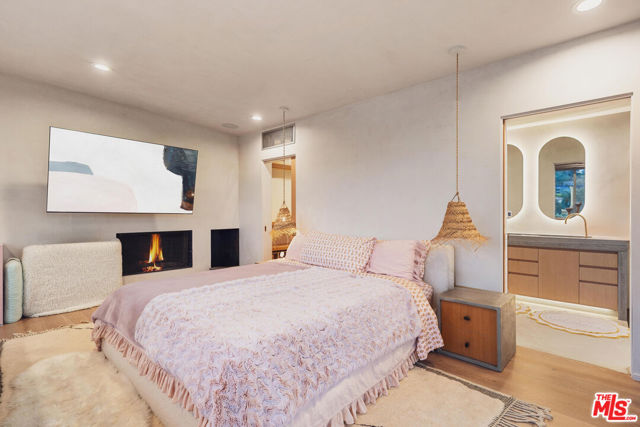 295 Mabery Road, Santa Monica CA: https://media.crmls.org/mediaz/a7d85fb8-b7f8-4f5e-a8cd-e516008c43b9.jpg