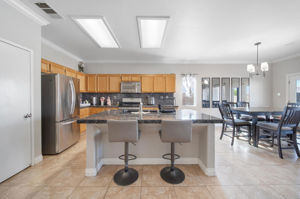 MLS #219138541DA image #3