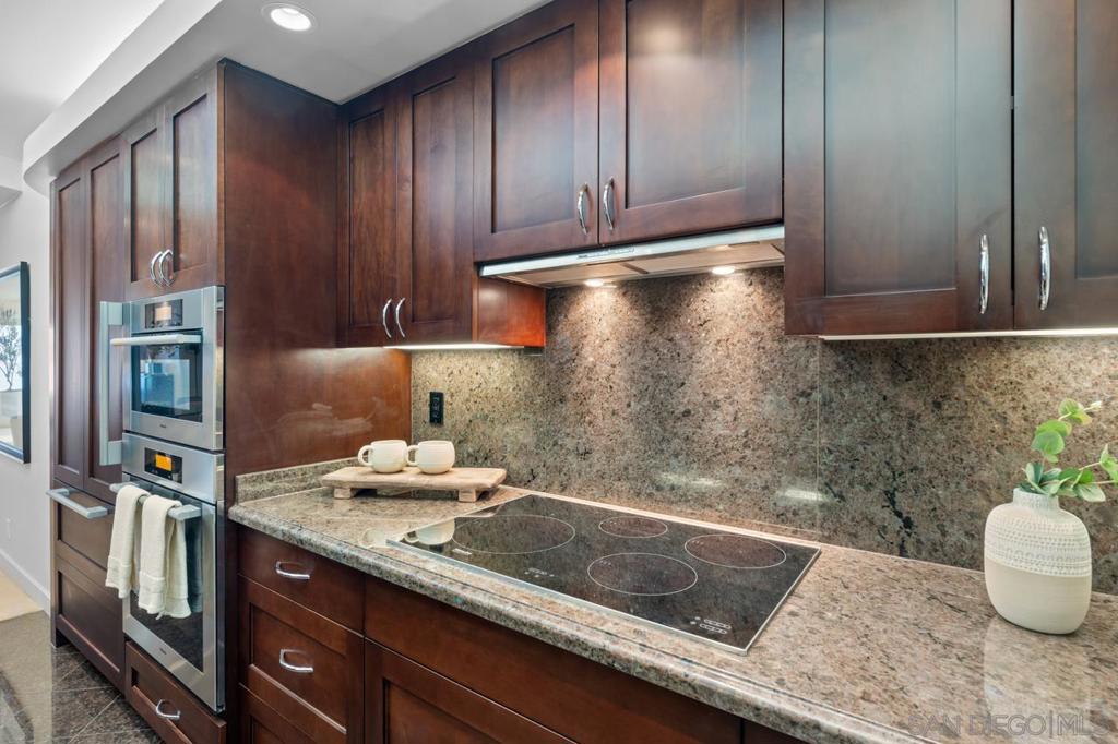 939 Coast Blvd - photo 14
