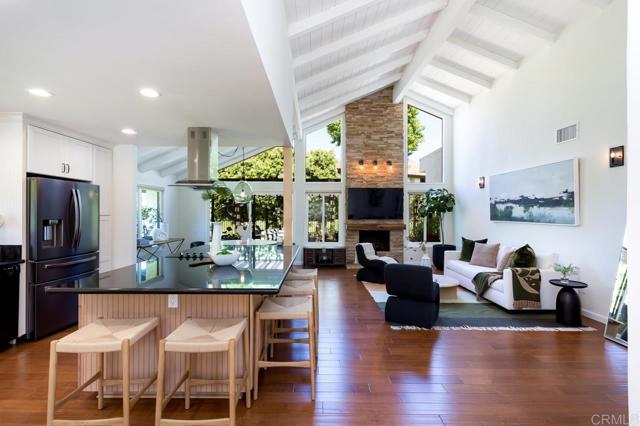 Detail Gallery Image 1 of 1 For 724 Camino Catalina, Solana Beach,  CA 92075 - 2 Beds | 2 Baths