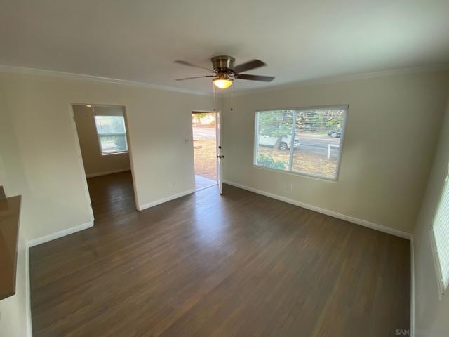 8975 Lamar St, Spring Valley CA: https://media.crmls.org/mediaz/a7d9f016-3cf4-4814-a776-a75104d2f375.jpg