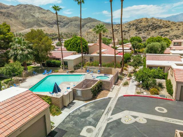 70100 Mirage Cove Drive, Rancho Mirage CA: https://media.crmls.org/mediaz/a7daf9e0-fbef-47cf-9fca-5ead075cd6e6.jpg