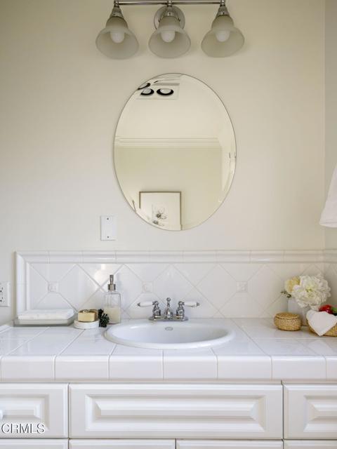 Detail Gallery Image 24 of 38 For 2050 E Woodlyn Rd, Pasadena,  CA 91104 - 3 Beds | 2 Baths