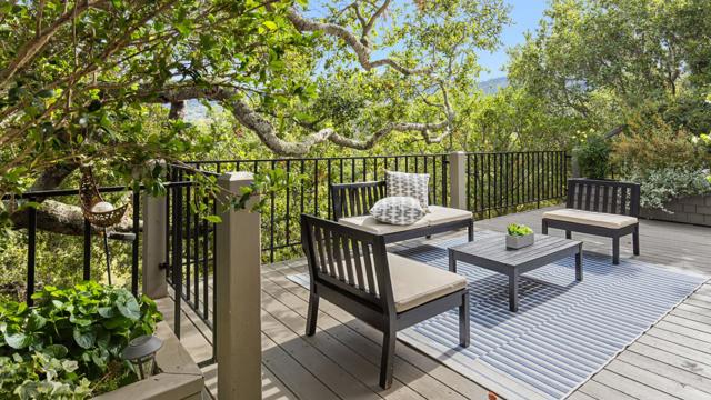 11 Hawk View, Portola Valley CA: https://media.crmls.org/mediaz/a7dbe9aa-704e-431d-8a47-8a592fdef3a2.jpg