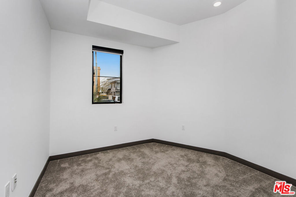 MLS #26857413 image #22