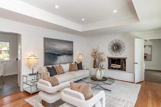 Image 3 of 32 For 1385 Montclaire Court