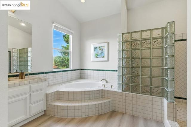 205 Dandelion Ln, San Ramon CA: https://media.crmls.org/mediaz/a7df663b-6805-46c6-bd32-325dbaf2e333.jpg