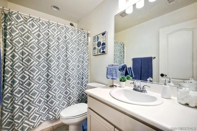 Image 10 of 29 For 16903 New Rochelle Way  91