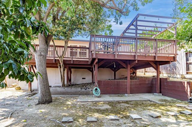 833 Alameda De Las Pulgas, Belmont CA: https://media.crmls.org/mediaz/a7e1a9b1-1593-45e9-a468-d352ef829328.jpg
