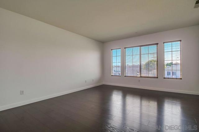 2305 Wisteria Way, National City CA: https://media.crmls.org/mediaz/a7e1e0cb-961d-4547-aa09-1bd923992680.jpg