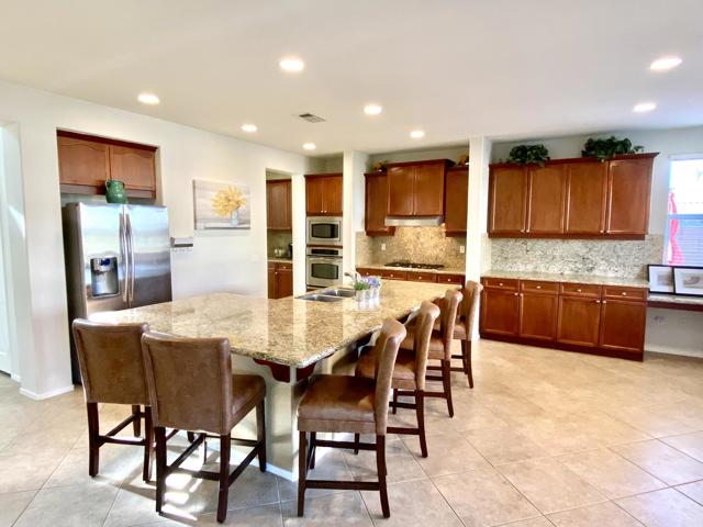 83282 Wagon Road, Indio CA: https://media.crmls.org/mediaz/a7e1f805-e189-429d-b33c-1a0c8e7efcfb.jpg