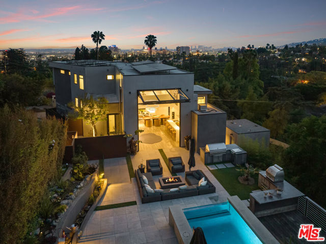 5751 Valley Oak Drive, Los Angeles CA: https://media.crmls.org/mediaz/a7e2506c-a0d2-47c1-a0cd-d87d4691f100.jpg