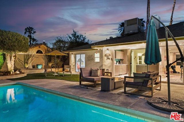3963 E Calle San Antonio, Palm Springs, CA 92264