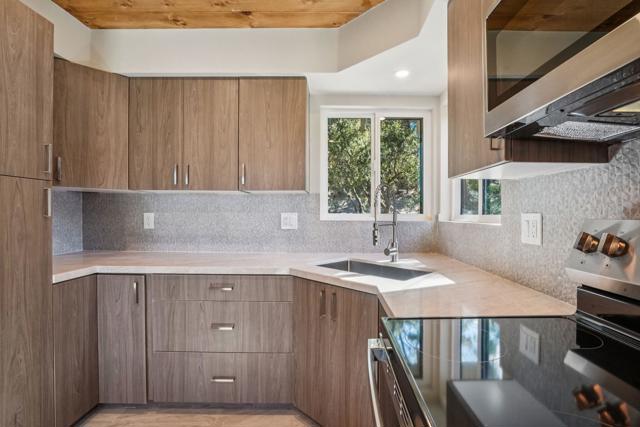 54091 Northridge, Idyllwild CA: https://media.crmls.org/mediaz/a7e2d921-d6cd-489d-aea4-f060d831383b.jpg