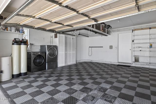 676 Pacific Cove Drive, Port Hueneme CA: https://media.crmls.org/mediaz/a7e467ff-917b-447c-8363-9b01ed6274c8.jpg