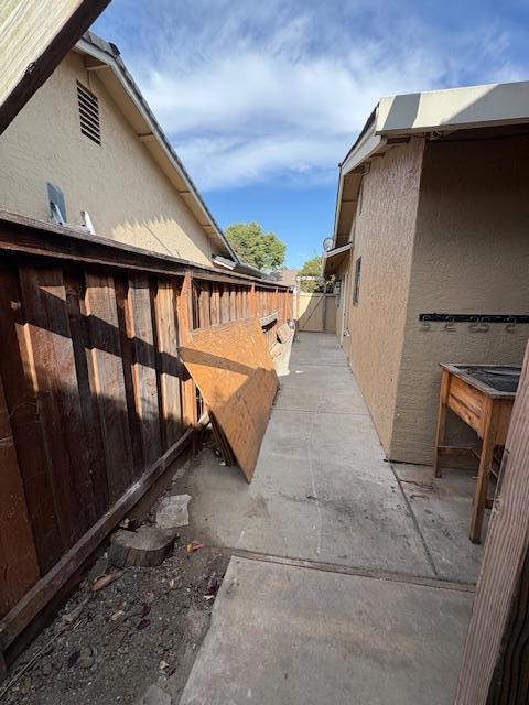 930 Bonnie View Drive, Hollister CA: https://media.crmls.org/mediaz/a7e49634-3e5c-4c4f-913a-7a1c3d1bc040.jpg