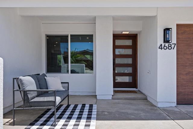 4687 Murat Ct, San Diego CA: https://media.crmls.org/mediaz/a7e49b08-489b-4afd-a0e8-4894d63e3416.jpg