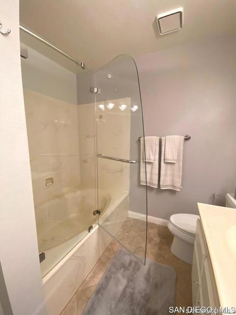 108 S Kihridge LN, Encinitas CA: https://media.crmls.org/mediaz/a7e5abb3-fc3b-4570-9848-1d32cef96ea9.jpg