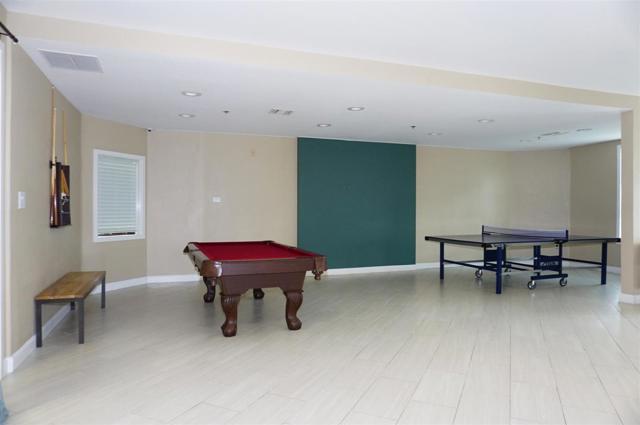 Image 16 of 24 For 6400 Christie Avenue 5220