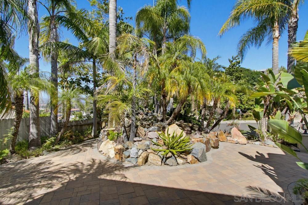 17766 Aguamiel Rd - photo 8