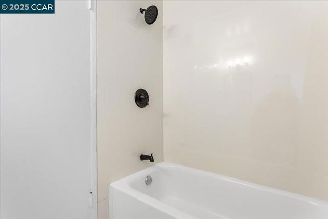 2326 Bramble Ct, Castro Valley CA: https://media.crmls.org/mediaz/a7e69507-95b5-4390-82f2-1ae7472cfd51.jpg