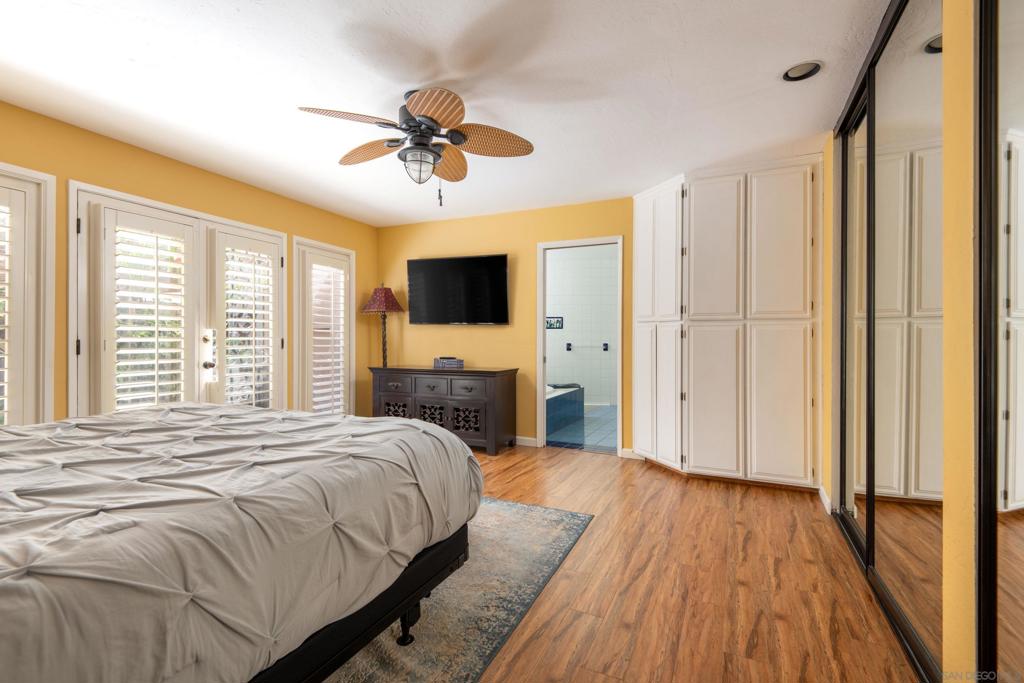 MLS #250000738SD image #26