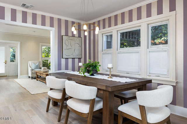 782 S Arroyo Boulevard, Pasadena CA: https://media.crmls.org/mediaz/a7e7903f-611c-43ec-8ccb-d347254ced00.jpg
