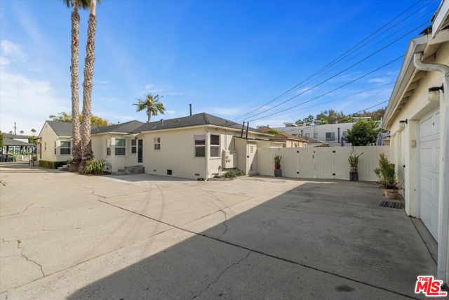 3949 Tilden Avenue, Culver City, California 90232, ,Multi-Family,For Sale,Tilden,24458507