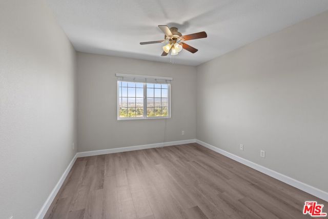 19723 Ellis Henry Court, Santa Clarita CA: https://media.crmls.org/mediaz/a7eacb99-86c0-4a97-b629-4ab1c31fca4d.jpg