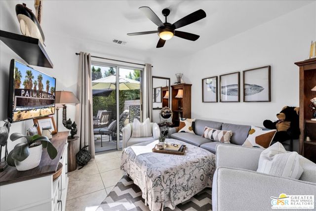 366 Terra Vita, Palm Springs CA: https://media.crmls.org/mediaz/a7ebec62-9cc5-4494-80b4-edd0ee2ed154.jpg