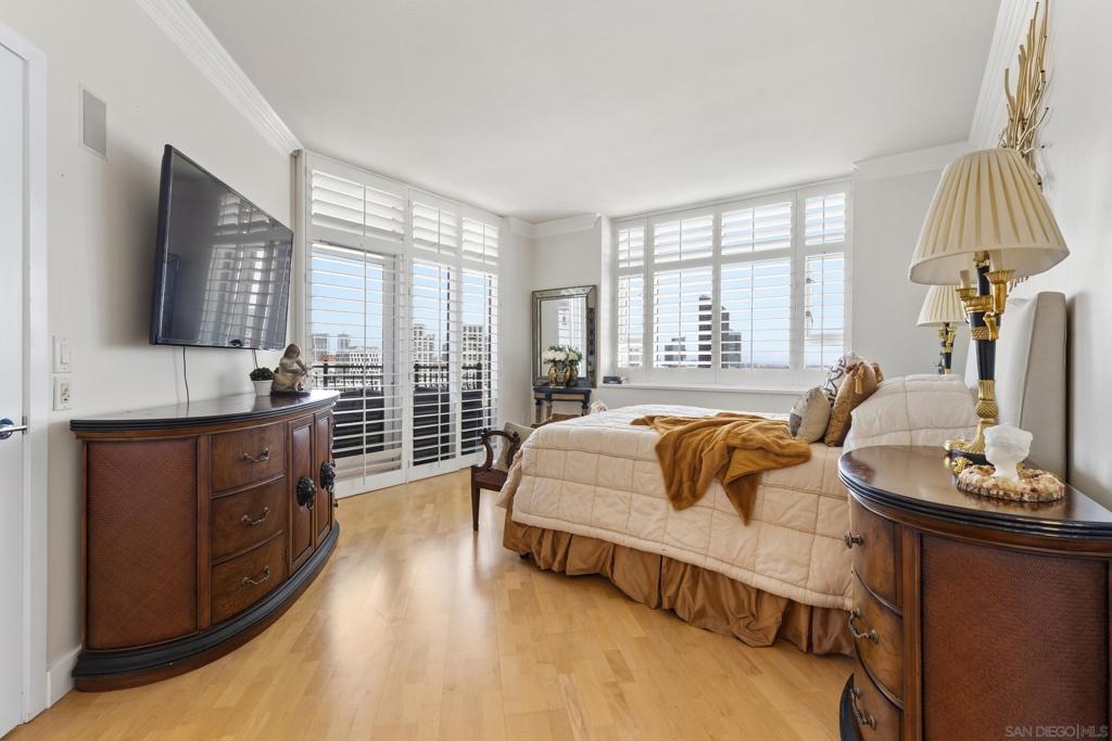 700 Harbor Dr. - photo 12