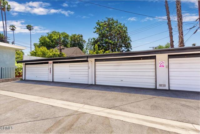 1715 Fair Oaks Avenue, South Pasadena CA: https://media.crmls.org/mediaz/a7ecabab-8ee9-4c66-8598-61c69c90a70e.jpg