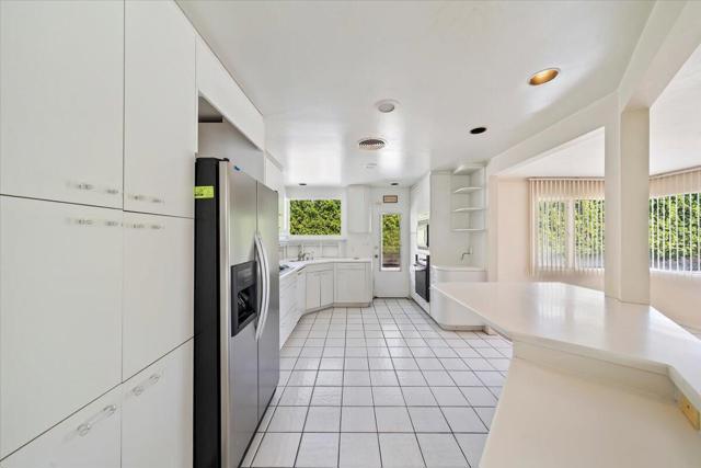 291 W Lilliana Drive, Palm Springs CA: https://media.crmls.org/mediaz/a7ecdaa4-dee6-4e79-95d7-c380b015f864.jpg