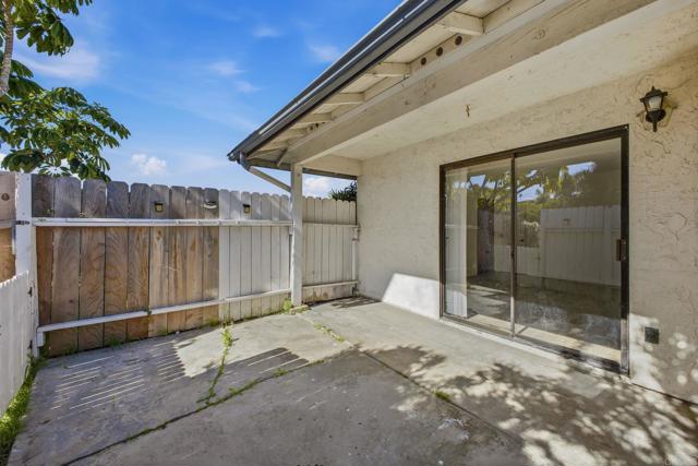 Detail Gallery Image 12 of 15 For 3522 Thunder Dr, Oceanside,  CA 92056 - 3 Beds | 2 Baths