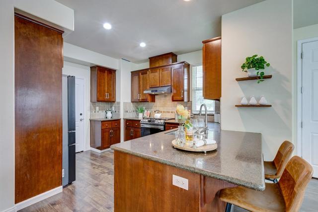 582 Cottage Park Drive, Hayward CA: https://media.crmls.org/mediaz/a7ee03e9-4f5b-4e9b-8919-1531a87908dc.jpg