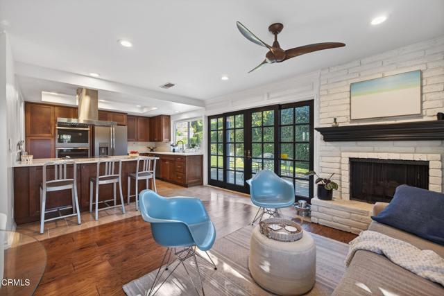 Detail Gallery Image 18 of 73 For 2274 via Tomas, Camarillo,  CA 93010 - 5 Beds | 2/1 Baths