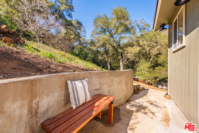 800 N Topanga Canyon Boulevard, Topanga CA: https://media.crmls.org/mediaz/a7ef8cf9-046e-48cf-b81b-09d52e0366d6.jpg