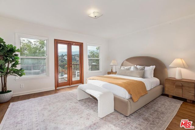 2541 Park Oak Drive, Los Angeles CA: https://media.crmls.org/mediaz/a7f04027-3306-4623-b514-2d60d66ae370.jpg