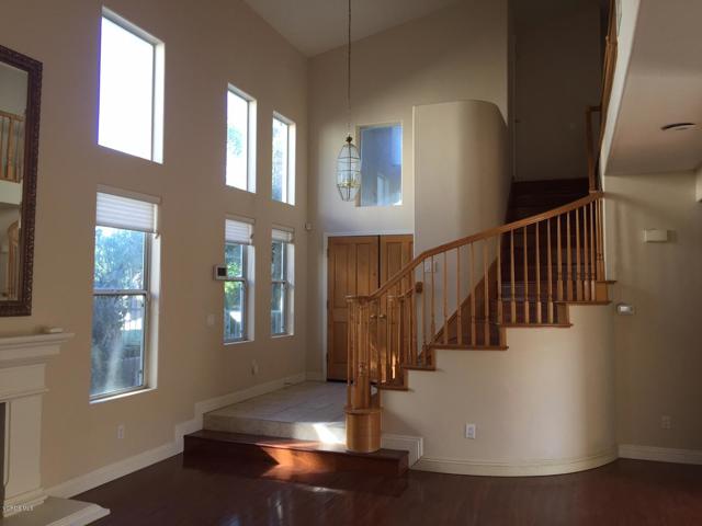 Detail Gallery Image 3 of 17 For 3808 Sunsetridge Rd, Moorpark,  CA 93021 - 4 Beds | 3 Baths