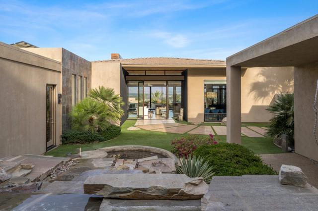 15 Buena Vista Court, Rancho Mirage CA: https://media.crmls.org/mediaz/a7f0fa3a-7895-42b8-8ee8-4c602b1f6cd8.jpg