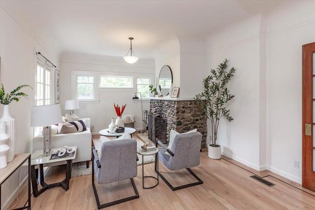 0 Mariposa Avenue, Mountain View CA: https://media.crmls.org/mediaz/a7f19cc2-d656-44c9-a824-1984f71f03f9.jpg