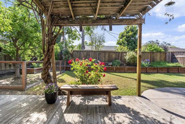 1272 Glacier Drive, Milpitas CA: https://media.crmls.org/mediaz/a7f257e7-9d89-4568-850d-ec937a751bd2.jpg