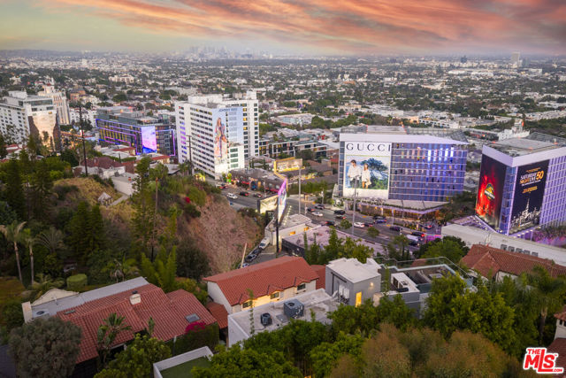 1377 Miller Place, Los Angeles CA: https://media.crmls.org/mediaz/a7f27beb-2308-4121-ba12-7cf484811113.jpg