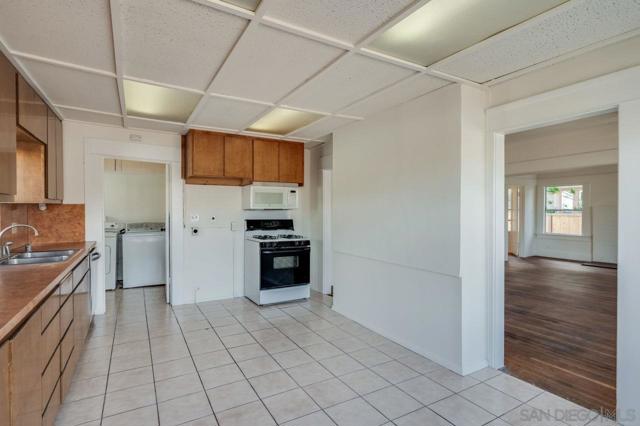 3711 29th St, San Diego CA: https://media.crmls.org/mediaz/a7f382f3-af62-47d6-8e74-d57b556adbce.jpg
