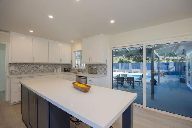 840 Frenchmans Creek Road, Half Moon Bay CA: https://media.crmls.org/mediaz/a7f47f06-6ecb-44a6-bd17-fc7270b5e68b.jpg