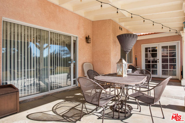 3626 W Avenue J2, Lancaster CA: https://media.crmls.org/mediaz/a7f678e4-633f-45e2-a98b-56db56653764.jpg
